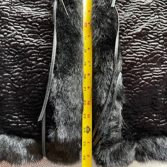 Vintage Faux Mink dinner jacket with leather ties - Picture 3 of 3